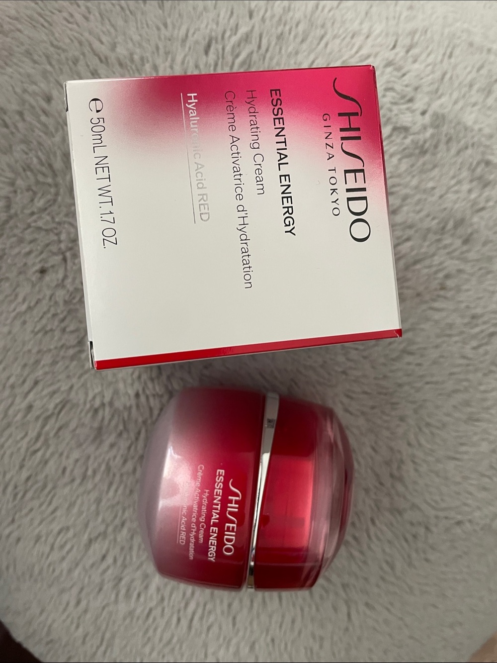 Shiseido Essential Energy Hydrating Cream - Red to Pink Ombre